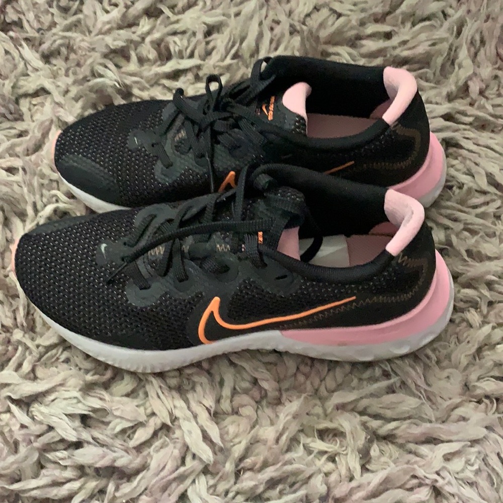 Nike renew